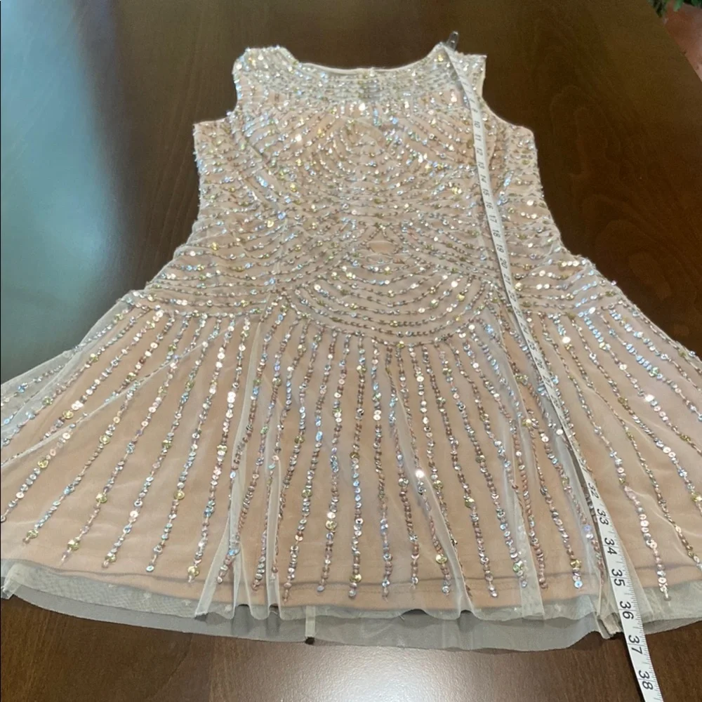 Elegant Sequined Dress in Champagne Gold - Picture 4 of 14